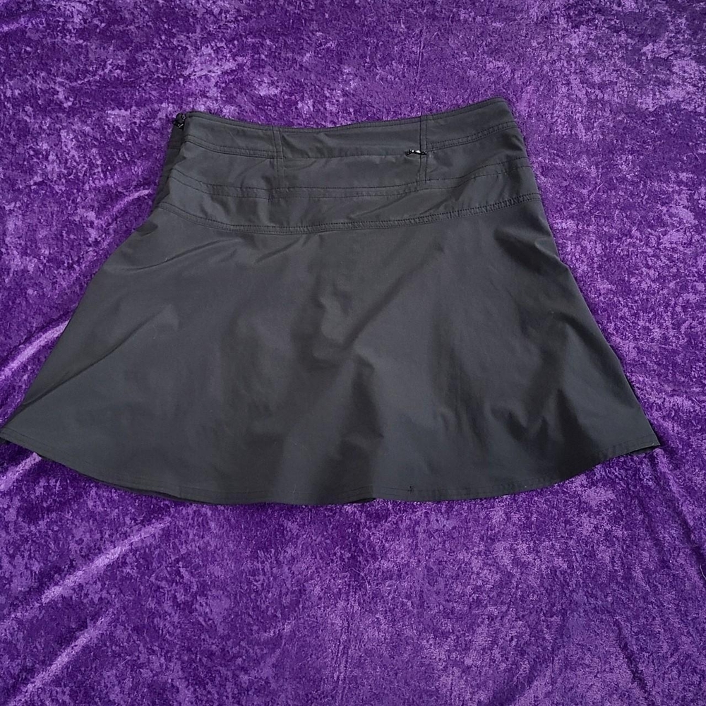 Athleta Black Skort Sz 10 Medium Skirt Shorts Gym Workout Active Mini